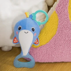 Bright Starts B Right Starts Whale -a-roo™ Trek & Shake Walvis Activity Toy -EXIT TOYS || Steiff || fehn Verkoopwinkel b right starts whale a roo trek amp shake walvis activity toy a319527 2