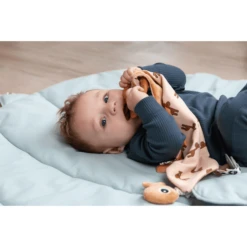 Done By Deer ™ Knuffeldoekje Met Bijtring Raffi, Mosterdgeel -EXIT TOYS || Steiff || fehn Verkoopwinkel done by deer knuffeldoekje met bijtring raffi mosterdgeel a302619 4