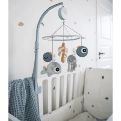 Done By Deer ™ Muziekmobiel Zee Friends Met Spiegel, Blauw -EXIT TOYS || Steiff || fehn Verkoopwinkel done by deer muziekmobiel zee friends met spiegel blauw a304317 4