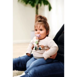 Eichhorn Baby Hipp Fopspeentaart -EXIT TOYS || Steiff || fehn Verkoopwinkel eichhorn baby hipp fopspeentaart a333701 2