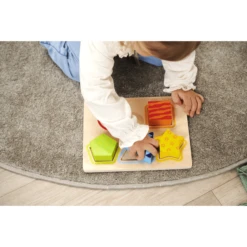 SIMBA Eichhorn Color Sorteerplaat -EXIT TOYS || Steiff || fehn Verkoopwinkel eichhorn color sorteerplaat a333617 4