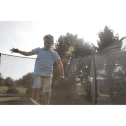 EXIT TOYS EXIT Silhouette Inground Trampoline ø305cm Met Veiligheidsnet - Groen -EXIT TOYS || Steiff || fehn Verkoopwinkel exit silhouette inground trampoline o305cm met veiligheidsnet groen a251726 2