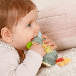 Fehn ®Grijpende Vulkaan Met Bijter -EXIT TOYS || Steiff || fehn Verkoopwinkel fehn grijpende vulkaan met bijter a363228 2