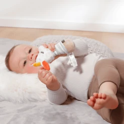 Fehn ® Stick Rammelaar Giraffe -EXIT TOYS || Steiff || fehn Verkoopwinkel fehn stick rammelaar giraffe a314291 4