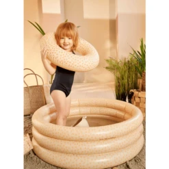 Filibabba Filibaba Zwemring Alfie - Breezy Harmony Sand 8 Filibabba Filibaba Zwemring Alfie - Breezy Harmony Sand -EXIT TOYS || Steiff || fehn Verkoopwinkel filibaba zwemring alfie breezy harmony sand a360680 1