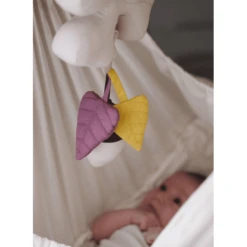 Filibabba Activity Toy Bladmuziek Mobiel Plum -EXIT TOYS || Steiff || fehn Verkoopwinkel filibabba activity toy bladmuziek mobiel plum a333459 1