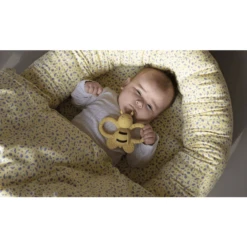 Filibabba Bijtring Bella De Bij Natuurlijk Rubber - Bleke Banaan -EXIT TOYS || Steiff || fehn Verkoopwinkel filibabba bijtring bella de bij natuurlijk rubber bleke banaan a333558 1