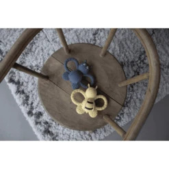 Filibabba Bijtring Bella De Bij Natuurlijk Rubber - Bleke Banaan -EXIT TOYS || Steiff || fehn Verkoopwinkel filibabba bijtring bella de bij natuurlijk rubber bleke banaan a333558 3