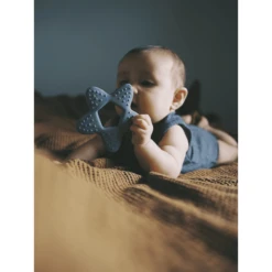 Filibabba Bijtring Ster Natuurlijk Rubber - Powder Blauw -EXIT TOYS || Steiff || fehn Verkoopwinkel filibabba bijtring ster natuurlijk rubber powder blauw a333537 2