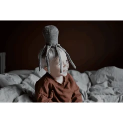 Filibabba Knuffeldier Octopus 30 Cm Grijs Gemêleerd -EXIT TOYS || Steiff || fehn Verkoopwinkel filibabba knuffeldier octopus 30 cm grijs gemeleerd a333421 1