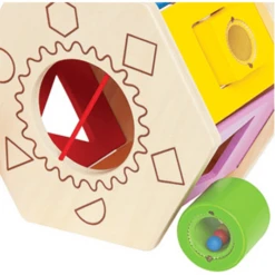 HAPE Sorteerbox Shake & Match 7-delig. -EXIT TOYS || Steiff || fehn Verkoopwinkel hape sorteerbox shake match 7 delig a038616 3