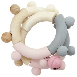 HESS Motoricrattle Acht Roze 9 HESS Motoricrattle Acht Roze -EXIT TOYS || Steiff || fehn Verkoopwinkel hess motoricrattle acht roze a247035 2