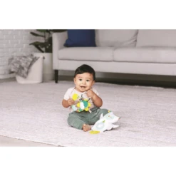 Infantino Glow-in-the-Dark Activity Gift Set Voor Knuffelen En Bijten -EXIT TOYS || Steiff || fehn Verkoopwinkel infantino glow in the dark activity gift set voor knuffelen en bijten a360660 1