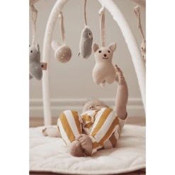 Kids Concept ® Babygym Textiel Natuurlijke Wit -EXIT TOYS || Steiff || fehn Verkoopwinkel kids concept babygym textiel natuurlijke wit a309105 4