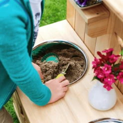 MUDDY BUDDY Buitenspeelkeuken " Adventurer Star" Naturel -EXIT TOYS || Steiff || fehn Verkoopwinkel muddy buddy buitenspeelkeuken adventurer star naturel a412096 1