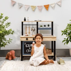 MUDDY BUDDY Speelkeuken Voor Buiten "Grill &Chill" Naturel-zwart -EXIT TOYS || Steiff || fehn Verkoopwinkel muddy buddy speelkeuken voor buiten grill chill naturel zwart a412735 2