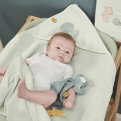 Nattou Romeo, Jules & Sally Mini Knuffelshawl Walvis -EXIT TOYS || Steiff || fehn Verkoopwinkel nattou romeo jules amp sally mini knuffelshawl walvis a390983 3