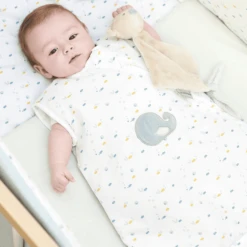 Nattou Romeo, Jules & Sally Mini Knuffelsjaal Beer -EXIT TOYS || Steiff || fehn Verkoopwinkel nattou romeo jules amp sally mini knuffelsjaal beer a390981 4