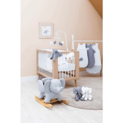 Nattou Schommelend Dier - Tembo Olifant 9 Nattou Schommelend Dier - Tembo Olifant -EXIT TOYS || Steiff || fehn Verkoopwinkel nattou schommelend dier tembo olifant a312677 2