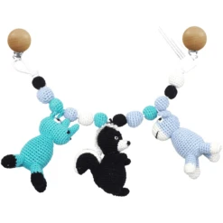 Nature Zoo Of Denmark Kinderwagenketting Met Neushoorn, Stinkdier En Nijlpaard -EXIT TOYS || Steiff || fehn Verkoopwinkel nature zoo of denmark kinderwagenketting met neushoorn stinkdier en nijlpaard a330643 1