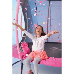 Plum ® Springsafe Trampoline Colour S 366 Cm Met Veiligheidsnet, Roze -EXIT TOYS || Steiff || fehn Verkoopwinkel plum springsafe trampoline colour s 366 cm met veiligheidsnet roze a308820 3