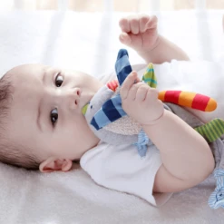 Sigikid ® Snuffeldoek RingelDingel -EXIT TOYS || Steiff || fehn Verkoopwinkel sigikid snuffeldoek ringeldingel a297700 1