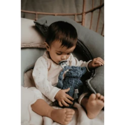 Snoozebaby Biologische Fopspeen Band Blauw Night -EXIT TOYS || Steiff || fehn Verkoopwinkel snoozebaby biologische fopspeen band blauw night a351833 3
