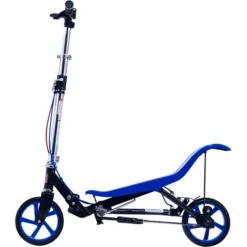 Space Scooter® Deluxe X 590 Blauw/zwart -EXIT TOYS || Steiff || fehn Verkoopwinkel space scooter deluxe x 590 blauw zwart a212812 1