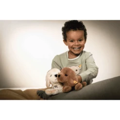 Steiff Labrador Lenny Blond Liggend, 23 Cm -EXIT TOYS || Steiff || fehn Verkoopwinkel steiff labrador lenny blond liggend 23 cm a351758 1