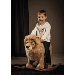 Steiff Leo Schommeldier Leeuw 70 Cm -EXIT TOYS || Steiff || fehn Verkoopwinkel steiff leo schommeldier leeuw 70 cm a139894 1