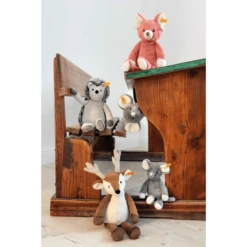 Steiff Zacht Cuddle Friends Hert Doro 30 Cm -EXIT TOYS || Steiff || fehn Verkoopwinkel steiff zacht cuddle friends hert doro 30 cm a291651 1