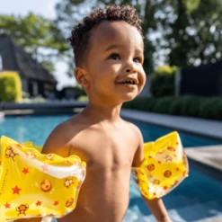 SWIM ESSENTIALS Swim Essential S Floaties Circus (0-2 Jaar) -EXIT TOYS || Steiff || fehn Verkoopwinkel swim essential s floaties circus 0 2 jaar a359729 3